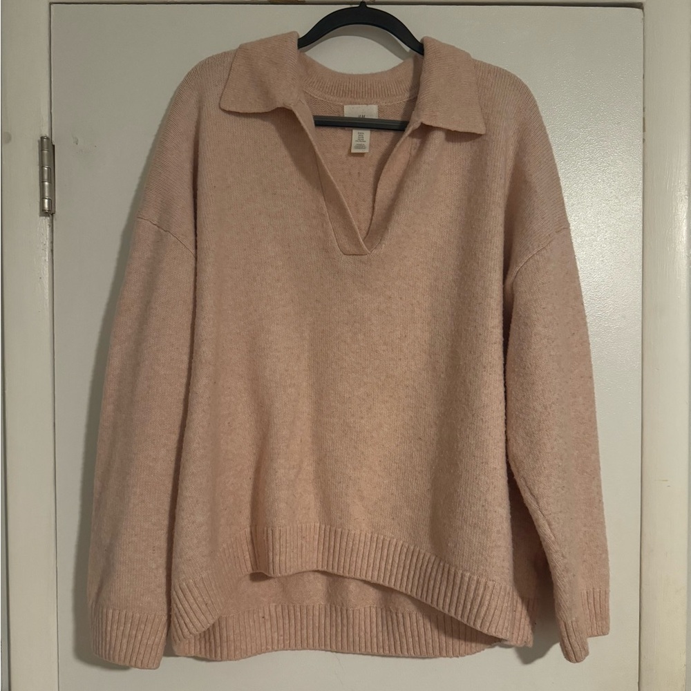 H&M pull over v-neck sweater with collar | size xl in color pink